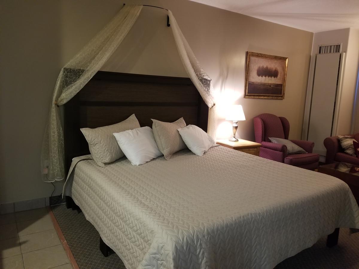 Knights Inn Woodstock Εξωτερικό φωτογραφία